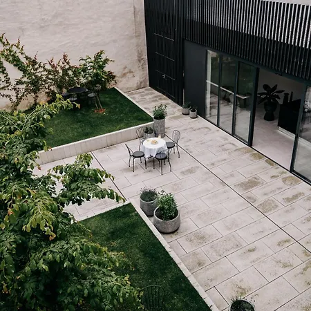 Elizabeth - With Garden Διαμέρισμα